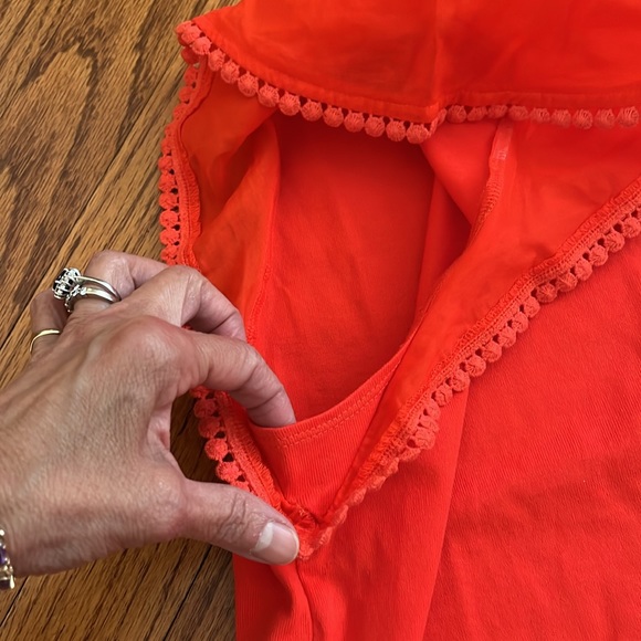 Ruffled T-shirt NWOT - Picture 3 of 4